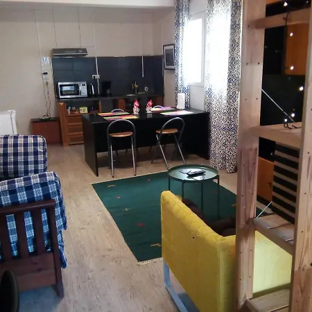 New Diamond Xlarge Center 200 Mbps Speed Wifi Apartment
